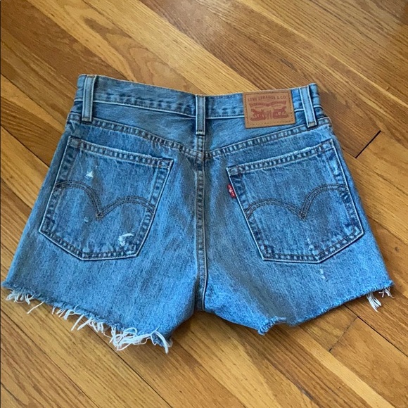 Levi’s Wedgie Short size 26 - Picture 5 of 9